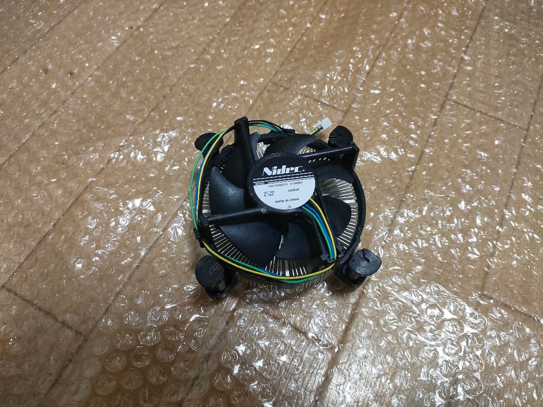 Nidec CPUクーラー F90T12NS1F7-57J99A1 プッシュピン — image 4