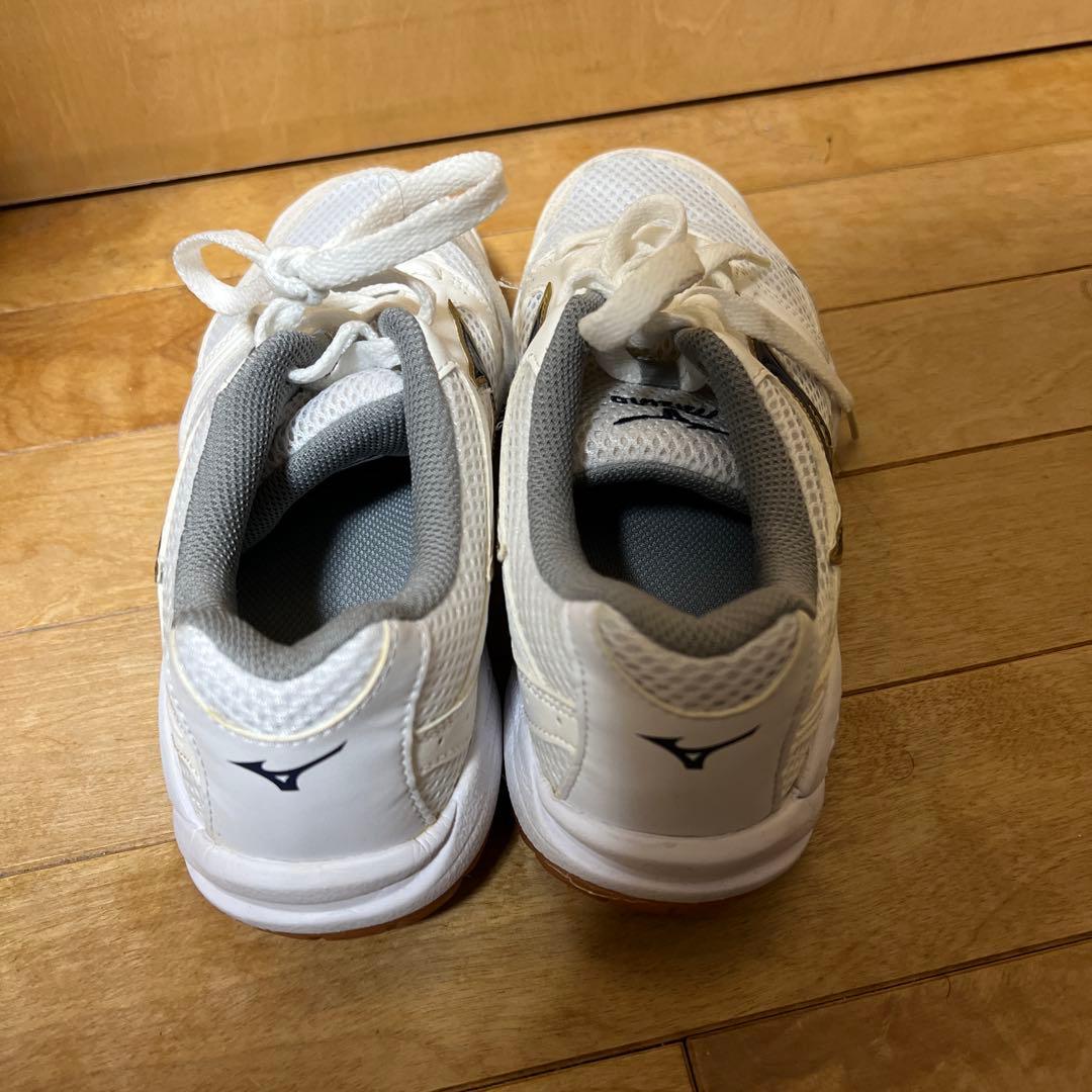 MIZUNO スニーカー 23.5cm ホワイト ネイビー — image 3