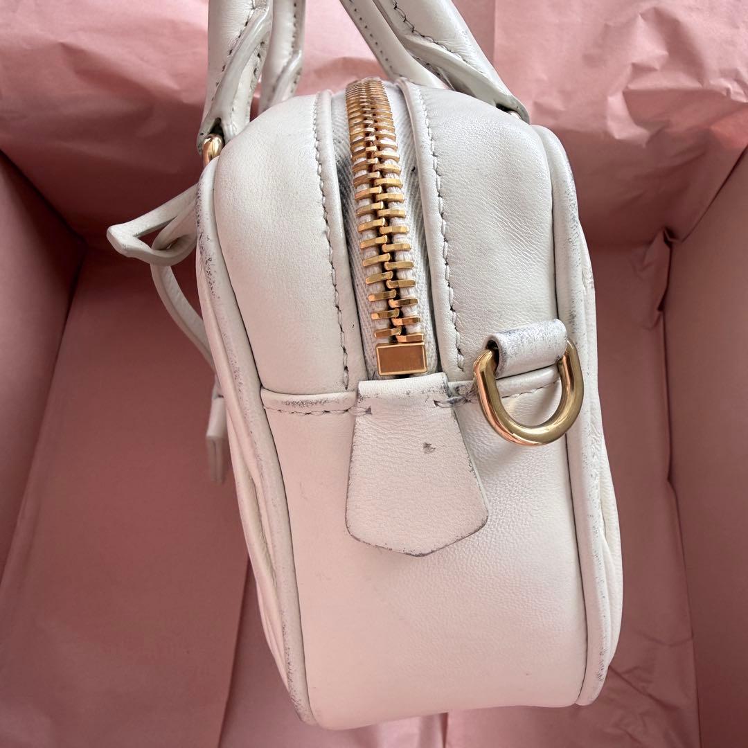 miumiu アルカディ マテラッセレザー ハンド ショルダー バッグ ホワイト — image 5