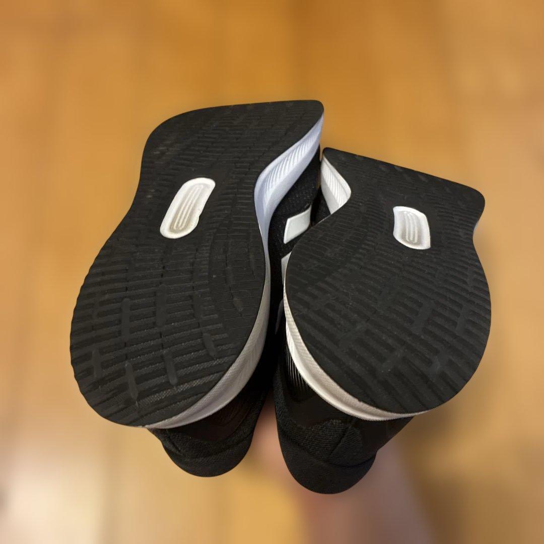 adidas スニーカー ブラック ホワイト — image 3