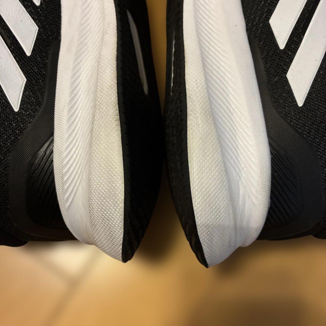 adidas スニーカー ブラック ホワイト — image 4