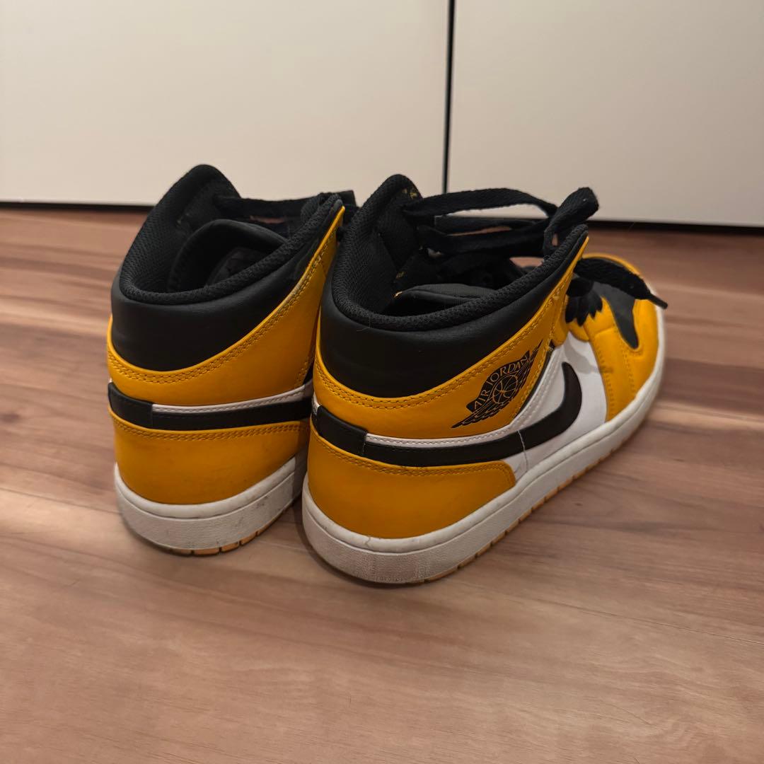 NIKE AIR JORDAN 1 MID "タクシー" — image 2