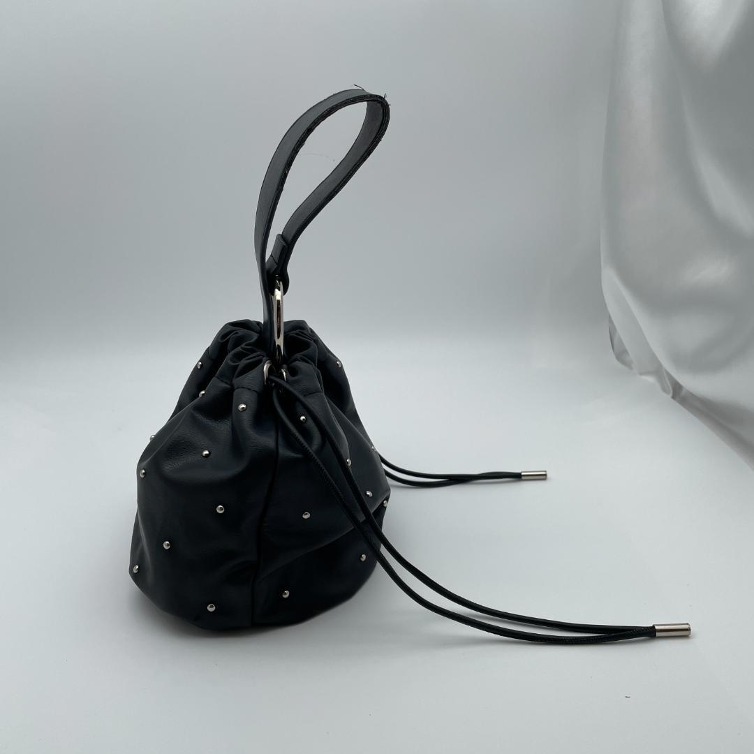 mystic loti スタッズ巾着バッグ ミニバッグ 内ポケット付き ブラック — image 5