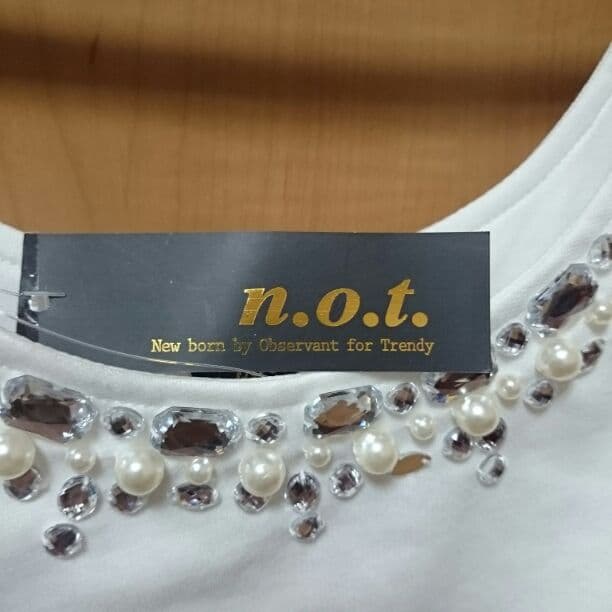ビジューワンピース 新品 — image 2