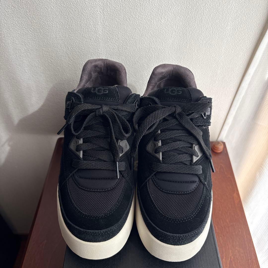 試着のみ！UGG スニーカー ゴールデンクッシュ 26.5 — image 3