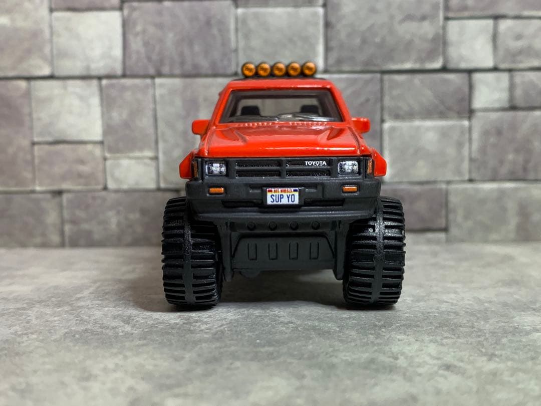 Hot Wheels 1987 Toyota Pickup Truck トヨタ — image 3