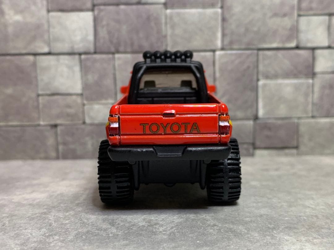 Hot Wheels 1987 Toyota Pickup Truck トヨタ — image 4