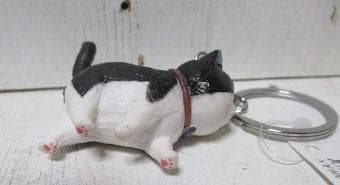 新品/猫　ネコキーホルダー　白黒/八割れ — image 5