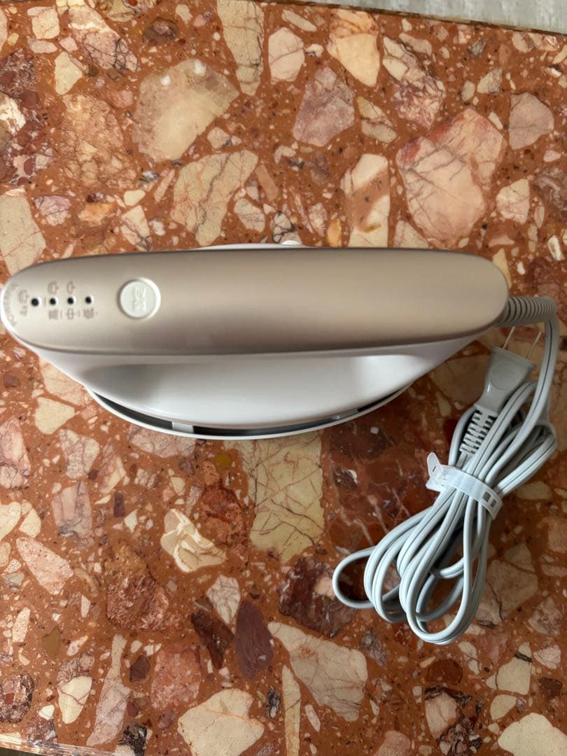 Panasonic 衣類スチーマー NI-CFS770 — image 2
