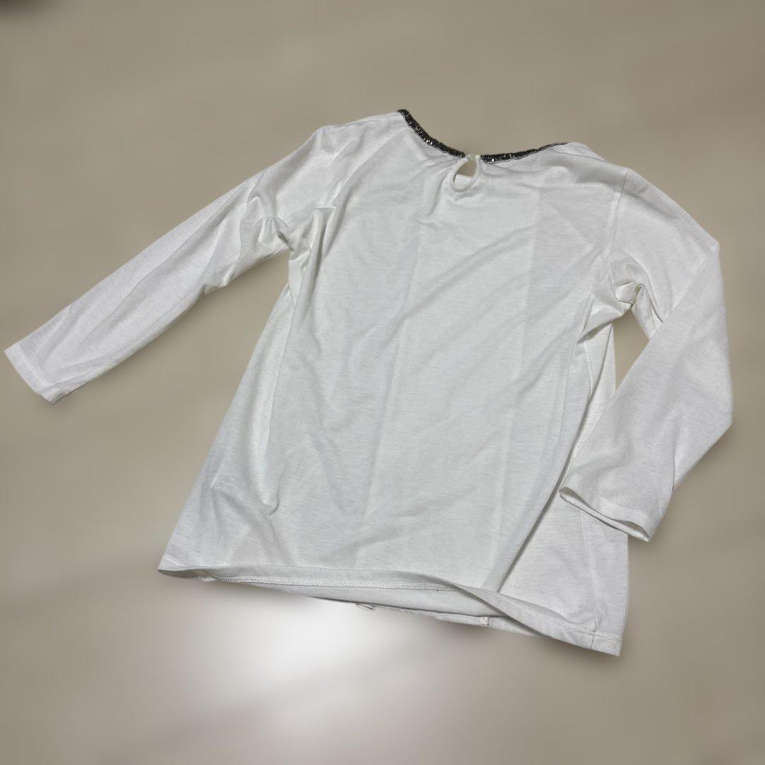 COMME CA ISM 長袖カットソー ホワイト ビジュー付き — image 2