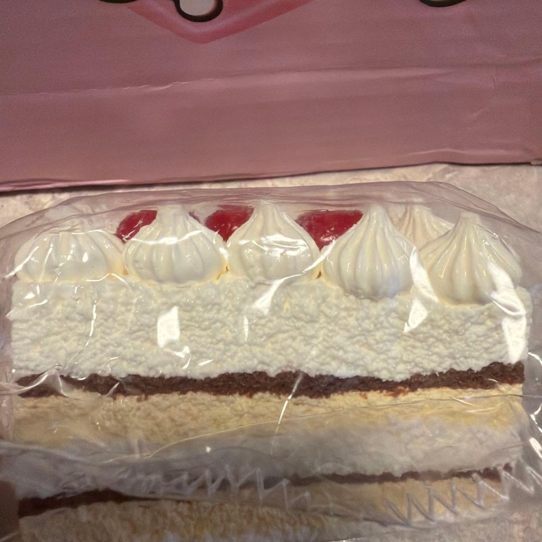 kikisquishy キキスク とろりバター チェリーケーキ さくらんぼケーキ — image 4