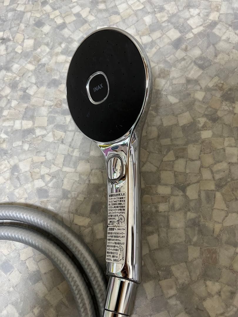 LIXIL INAX シャワーヘッド ホース付き美品 SMS-1787 ③ — image 2