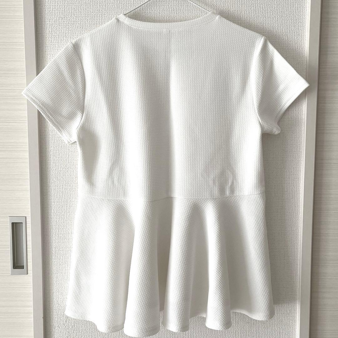 美品　coca エンボスカットソー — image 2