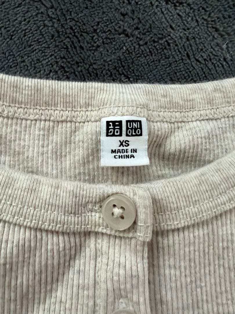UNIQLO リブヘンリーネック長袖カットソー ベージュ XS — image 2