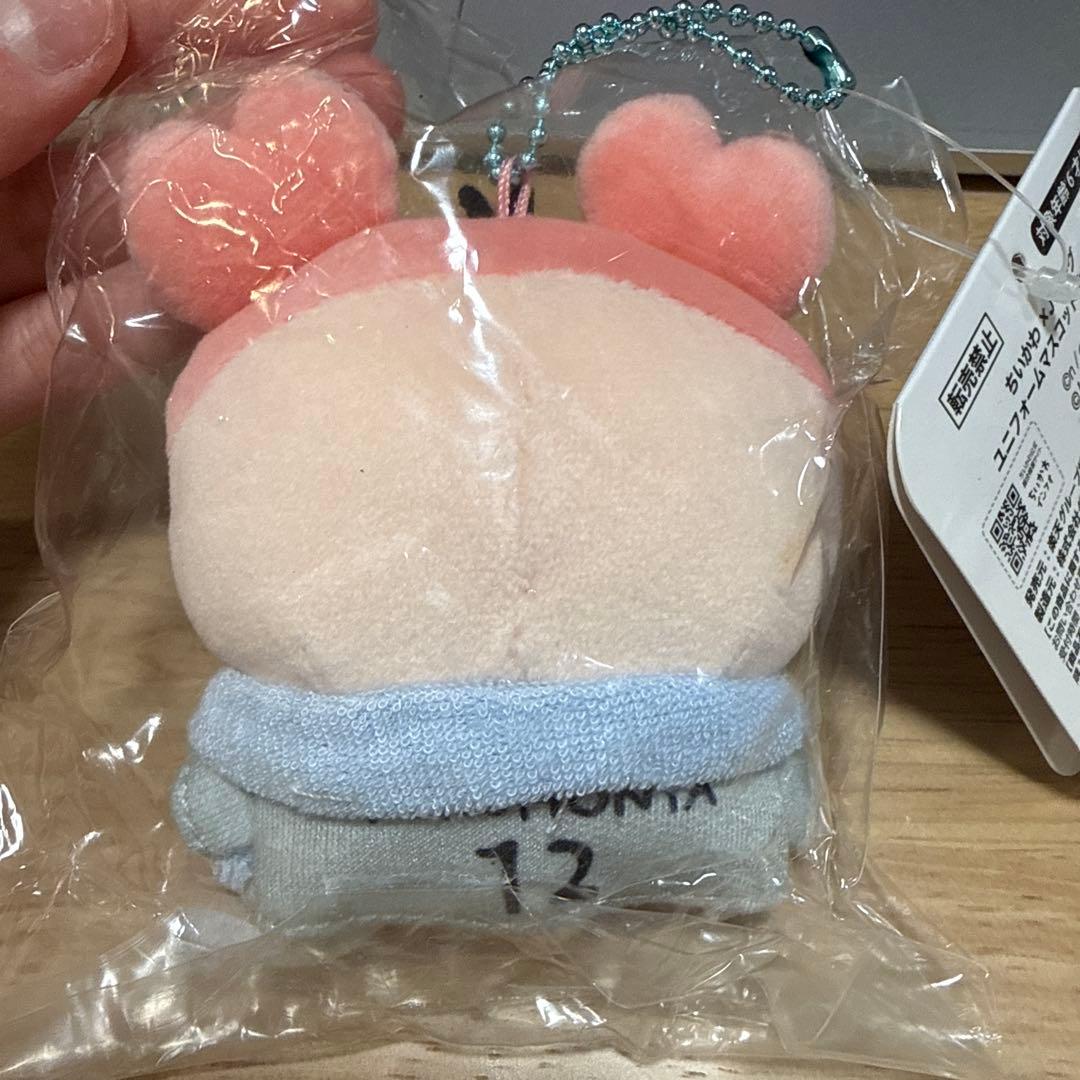 f-215 未開封 ちいかわ×Jリーグ ユニフォームマスコット 古本屋 — image 2
