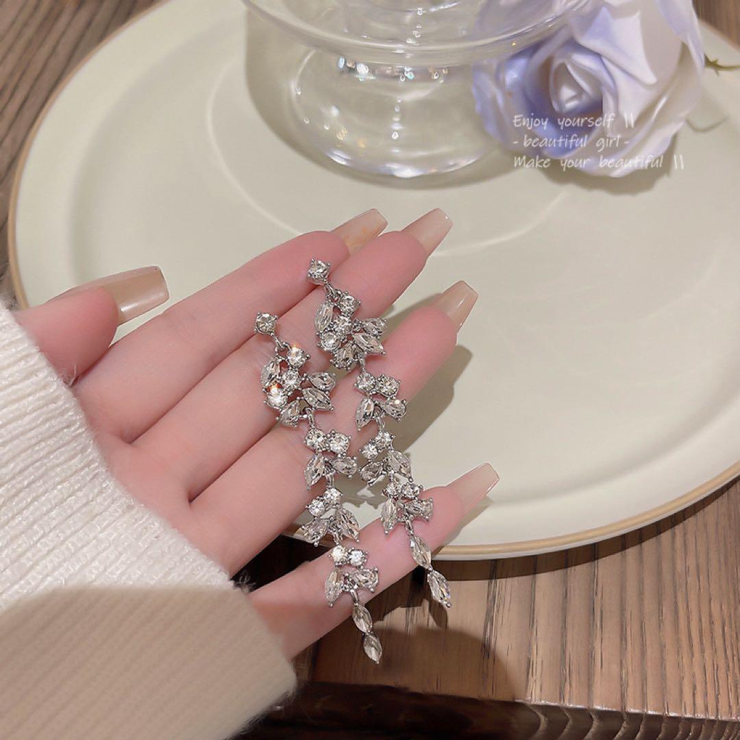 イヤリング リーフ ロング シルバー ビジュー 結婚式 二次会 パーティ 新品 — image 3
