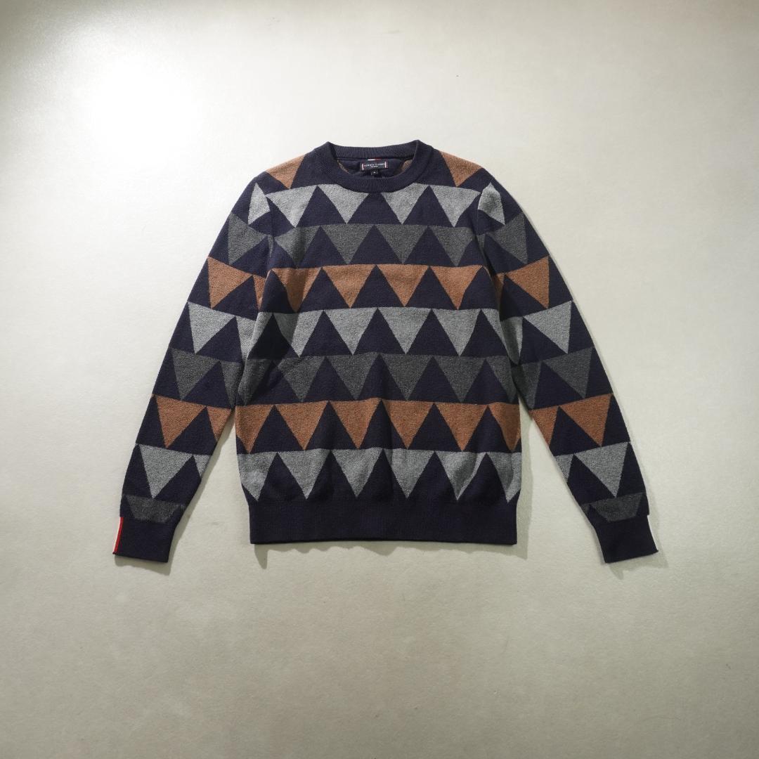TOMMY HILFIGER トライアングル柄ニットトップス 紺/KW254 — image 4