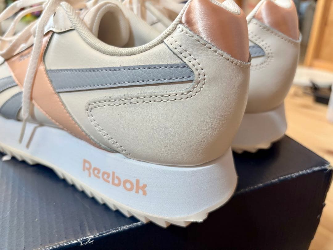 新品未使用タグ付⭐︎Reebok リーボック スニーカー 28cm — image 3