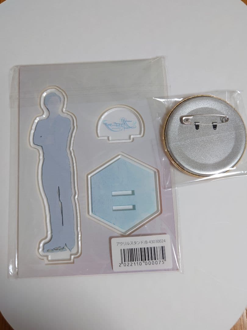 羽生結弦 PROLOGUE アクリルスタンドB おまけ付き — image 3