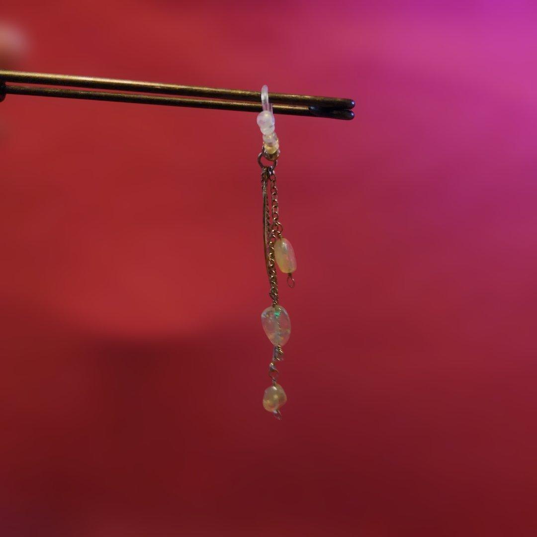 オパール　樹脂タイプイヤリング — image 3