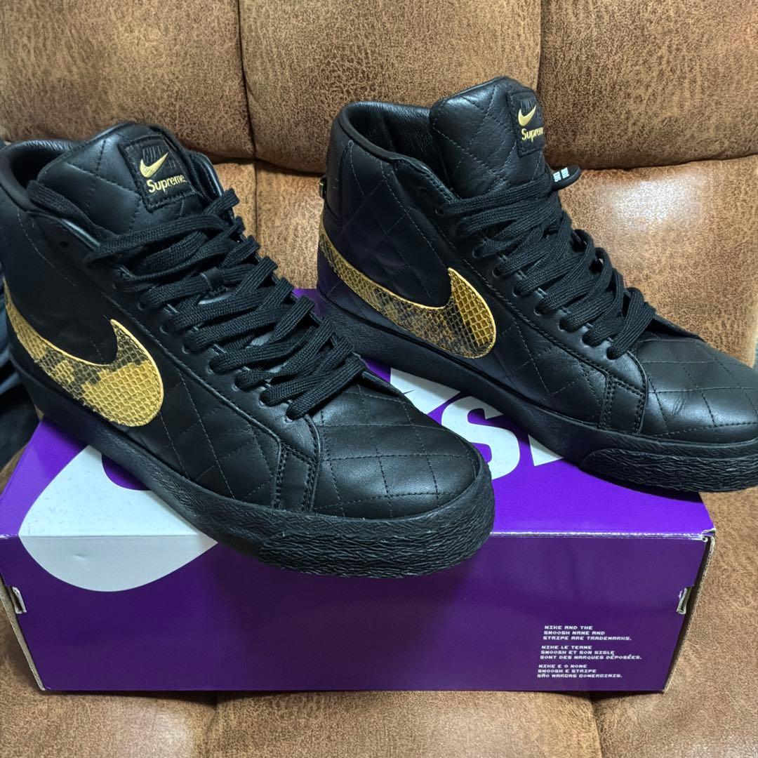Nike SB x Supreme Blazer Mid Black — image 2