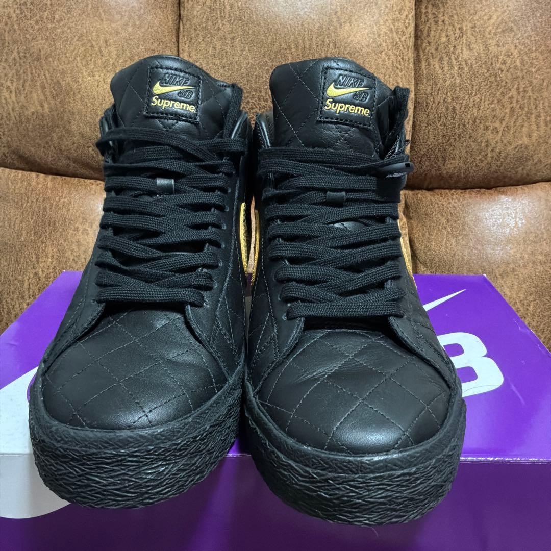 Nike SB x Supreme Blazer Mid Black — image 3