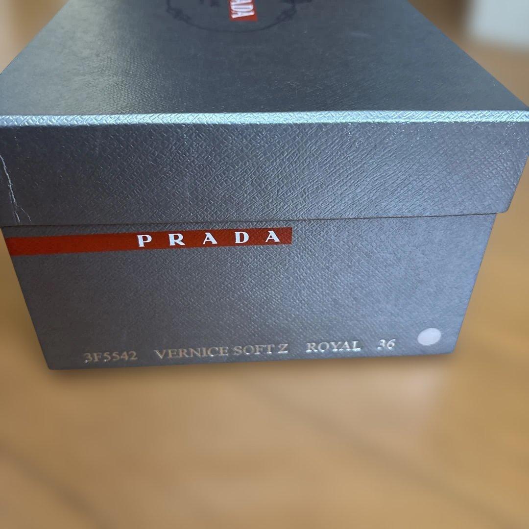 PRADA 靴　空箱 — image 2