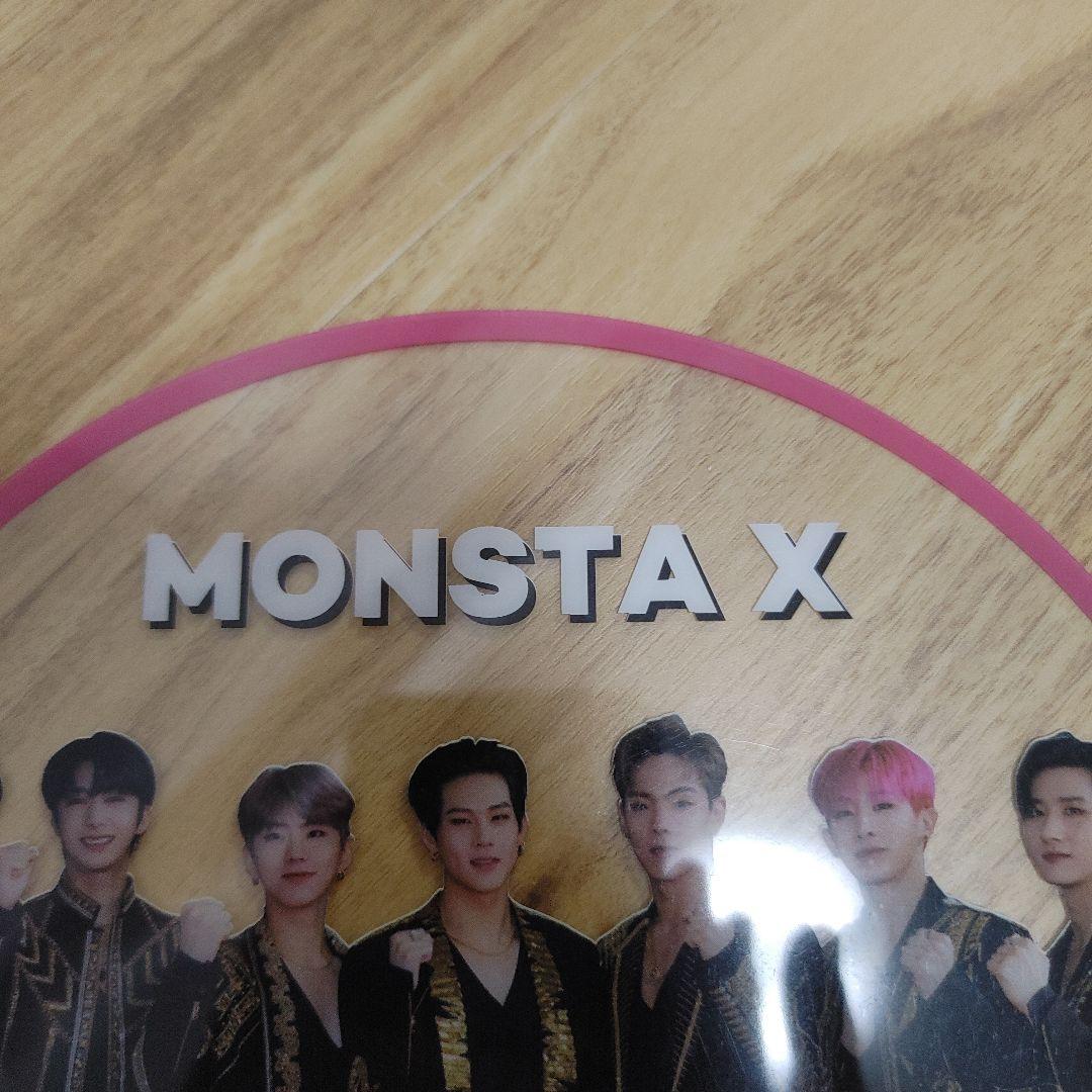 週末特別価格　韓流アイドルMONSTA X(メンバー7人)非売品クリアーうちわ — image 3