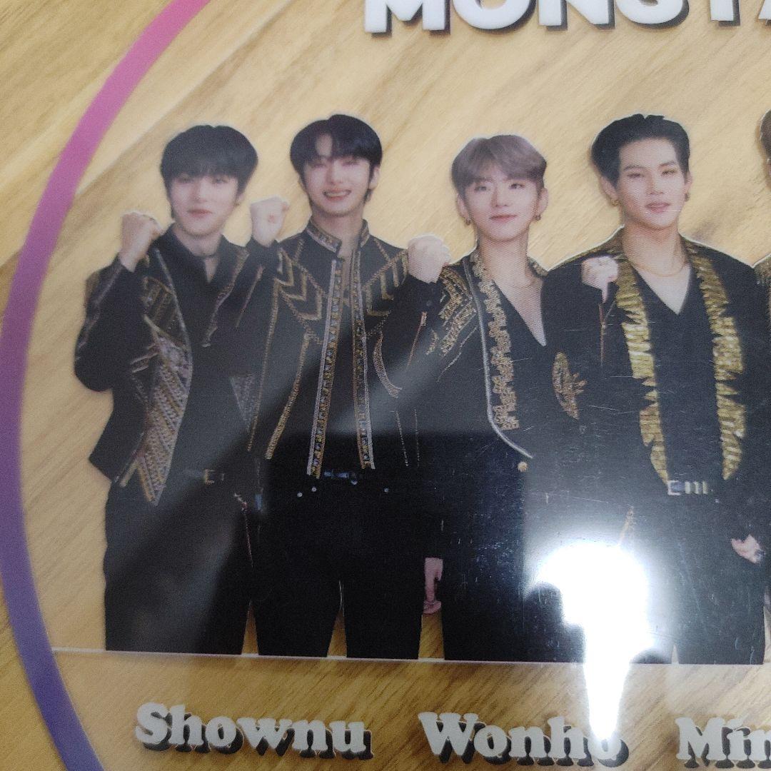 週末特別価格　韓流アイドルMONSTA X(メンバー7人)非売品クリアーうちわ — image 4