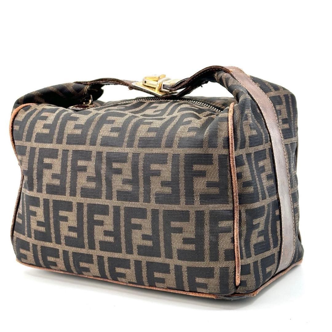 FENDI ズッカ　バニティバッグ　ポーチ　フェンディ — image 2