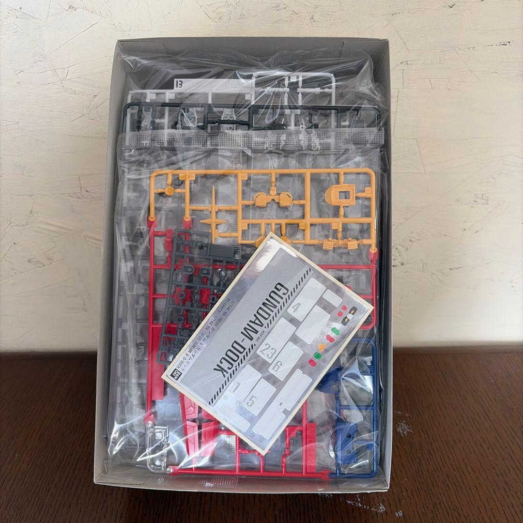1/144 RX-78F00 GUNDAM & G-DOCK — image 2