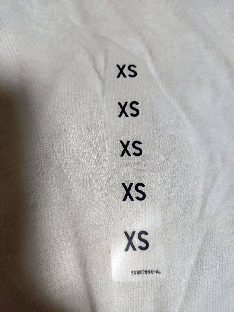UNIQLO シアーT 長袖 オフホワイト XS — image 5