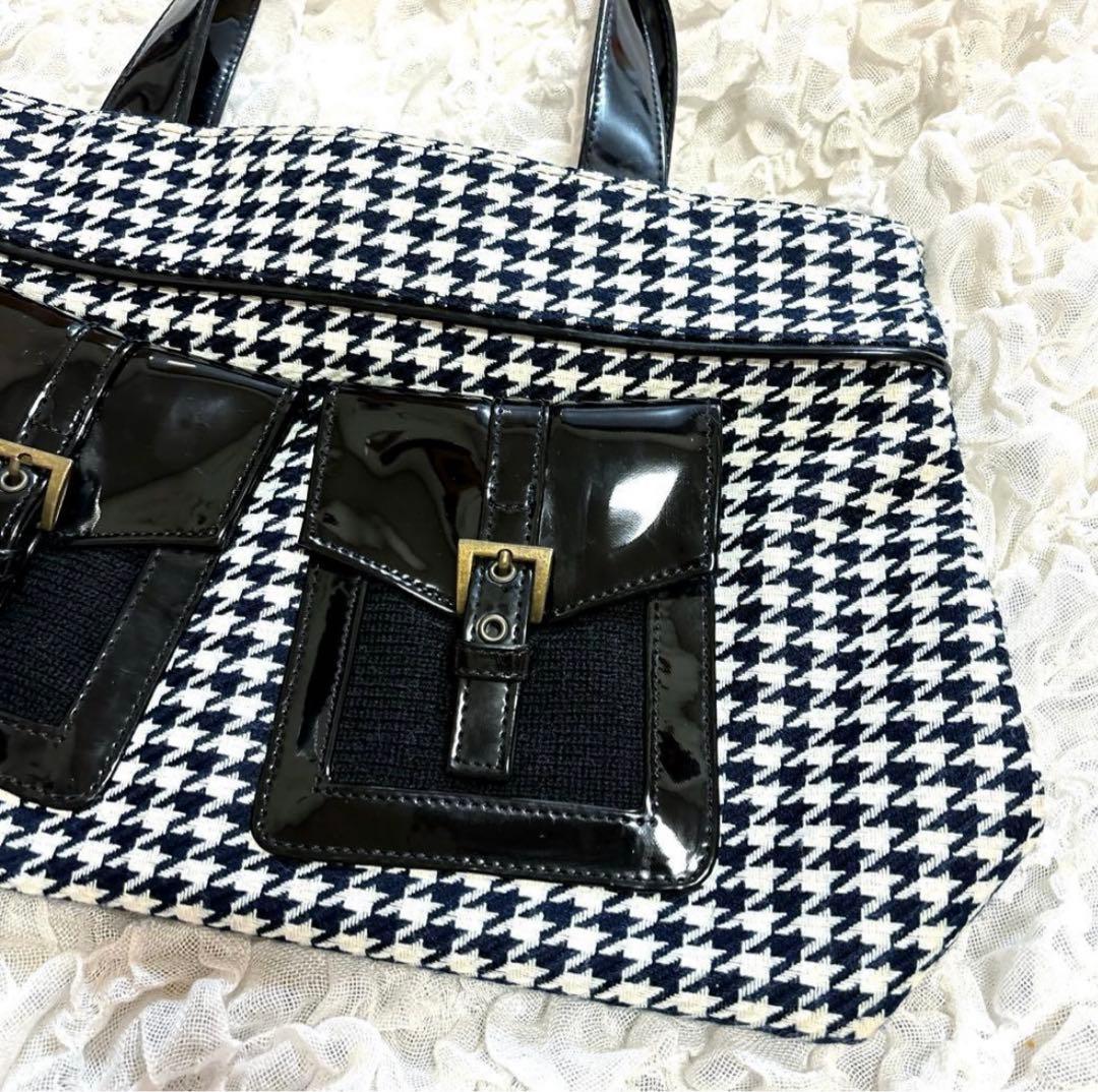 千鳥格子柄 ハンドバッグ エナメル切替 ダブルフロント　レトロ モノトーン — image 2