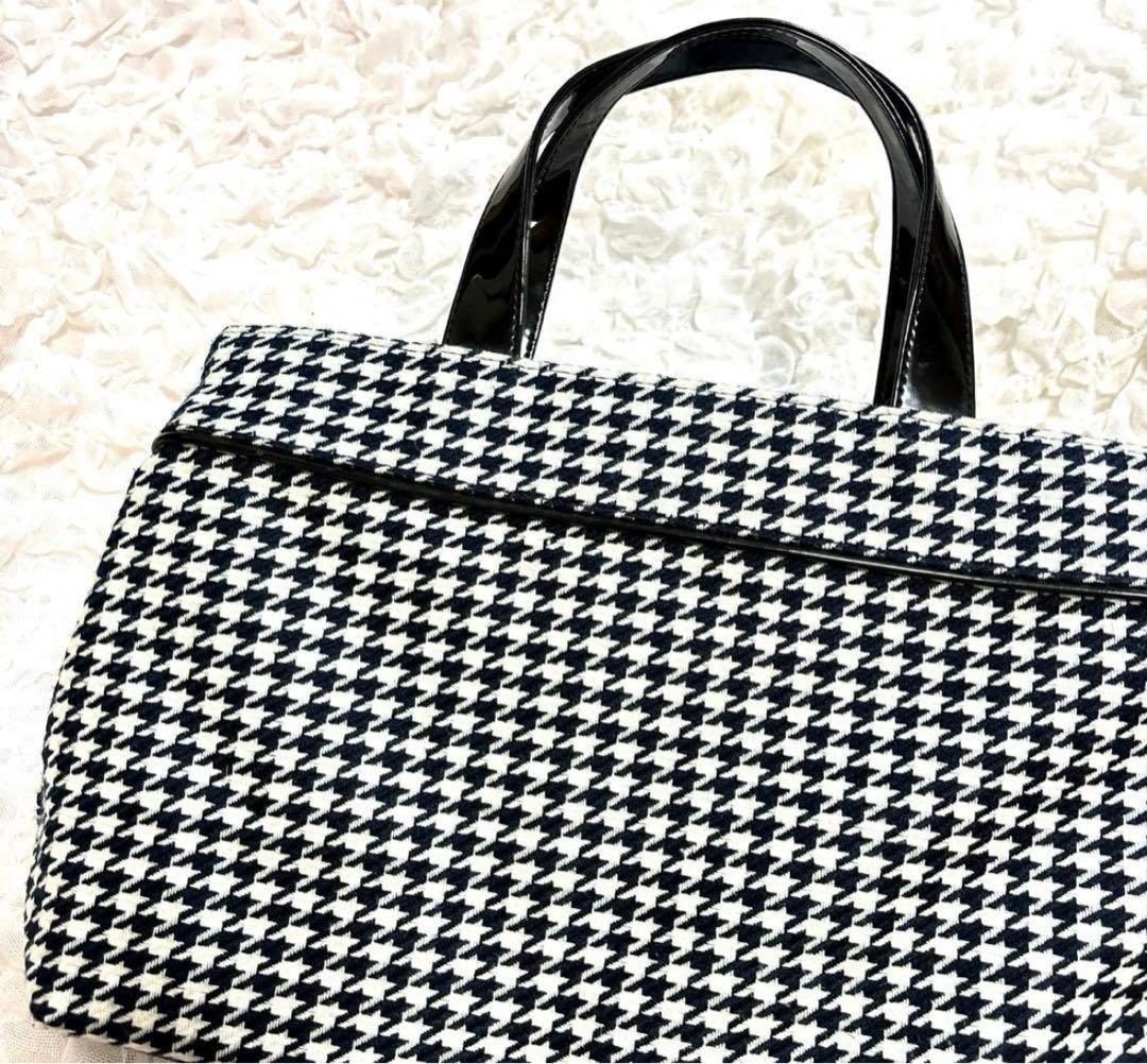 千鳥格子柄 ハンドバッグ エナメル切替 ダブルフロント　レトロ モノトーン — image 5
