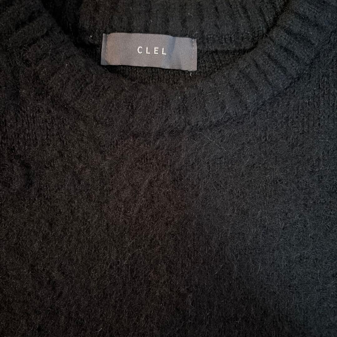 CLEL 黒 クルーネック ニットセーター — image 2