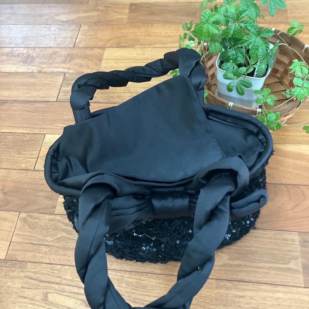 To Be Chic黒 リボン ハンドバッグたくさん荷物が入り、持ちやすい — image 2