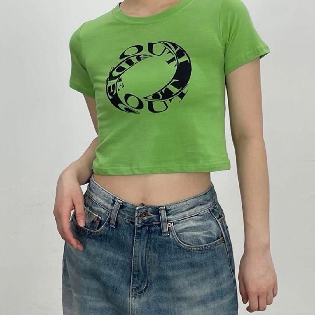 SONAソニョナラ アウトサイドレタリングクロップ半袖tシャツ　グリーン　緑 — image 3