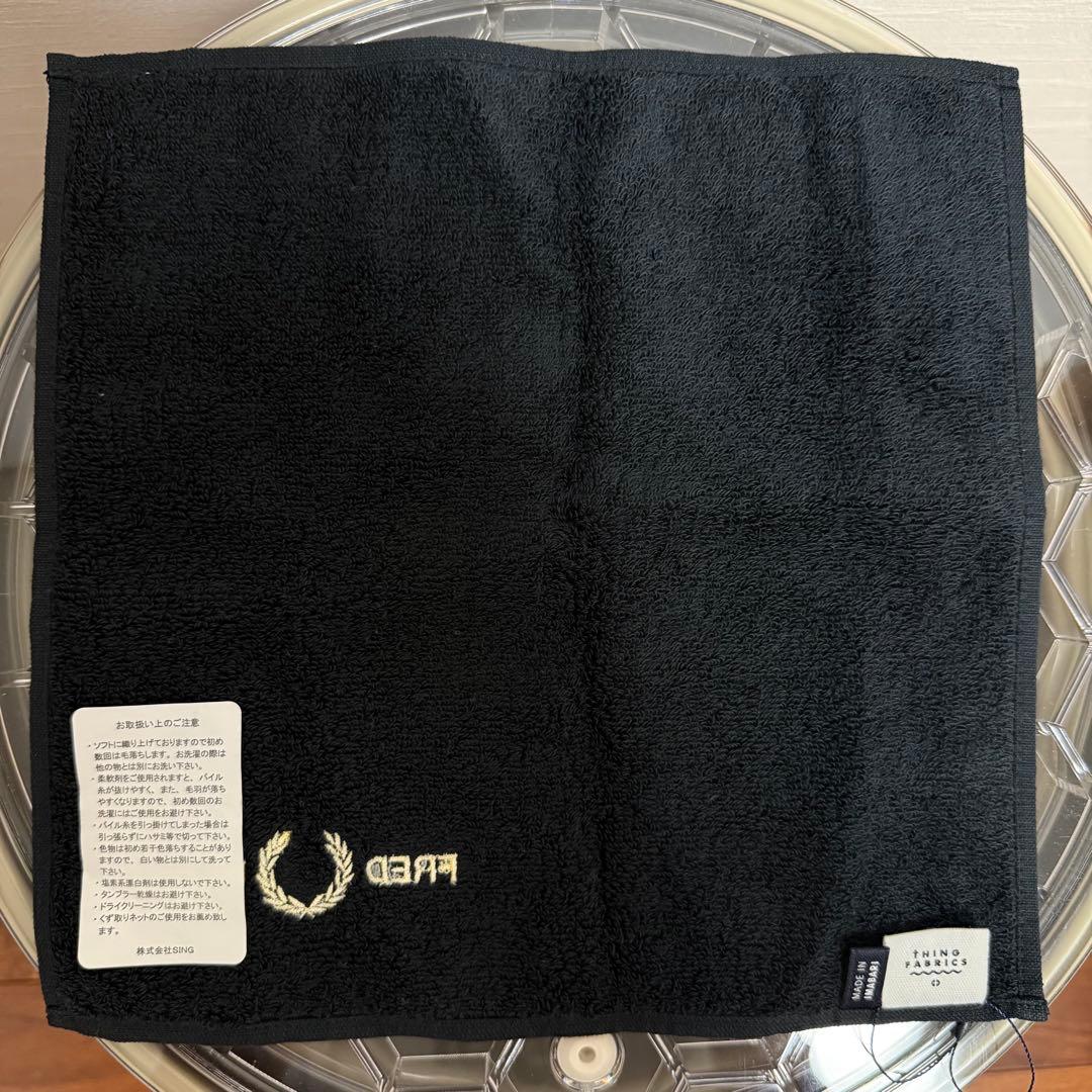 FRED PERRY × THING FABRICS 今治タオル ハンカチ — image 2