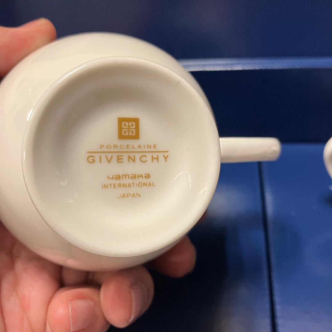 【新品・未使用】GIVENCHY ジバンシィ ペアモーニングセット — image 3
