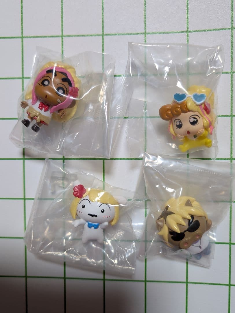 ギャルなクレヨンしんちゃん　全４種コンプリート　ガチャ　① — image 2