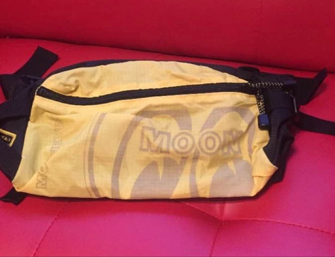 【期間限定価格‼️】MOONEYES ウエストポーチ 未使用に近い 超希少・レア品 — image 2