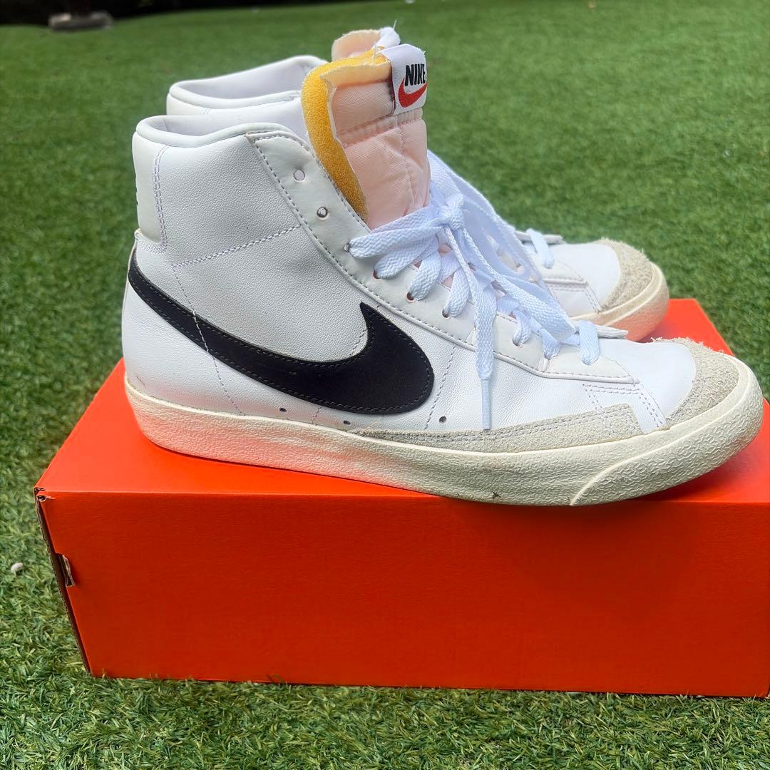 NIKE Blazer Mid White Black — image 3