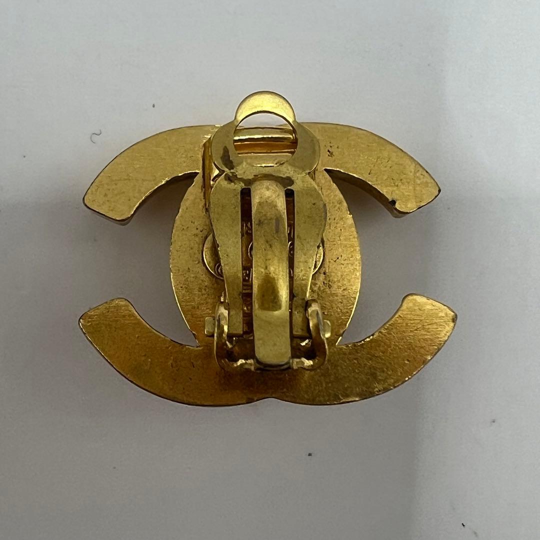 【極美品】シャネル イヤリング ターンロック ココマーク ゴールド金具 — image 3