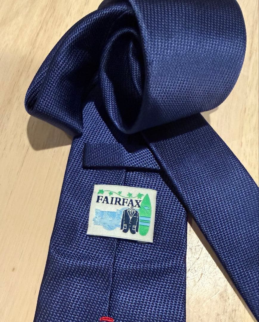 FAIRFAX ネクタイ　ネイビー　ワンポイントあり — image 2