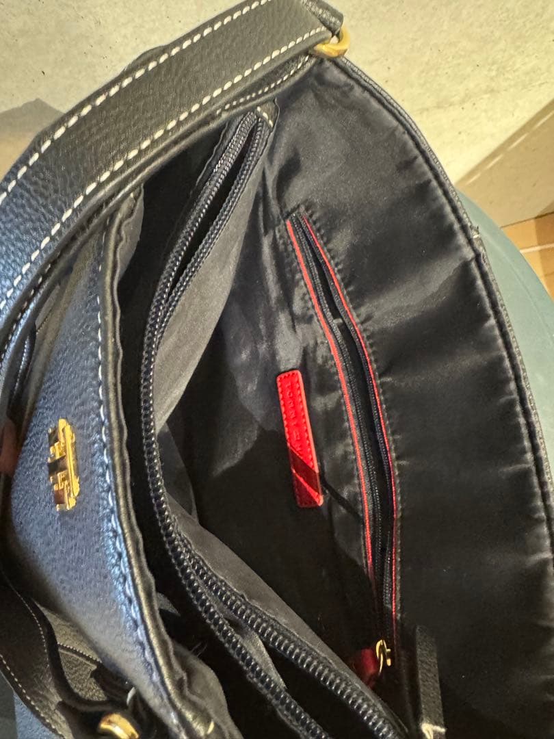 Tommy Hilfiger 2way ハンドバッグ ブラック — image 3