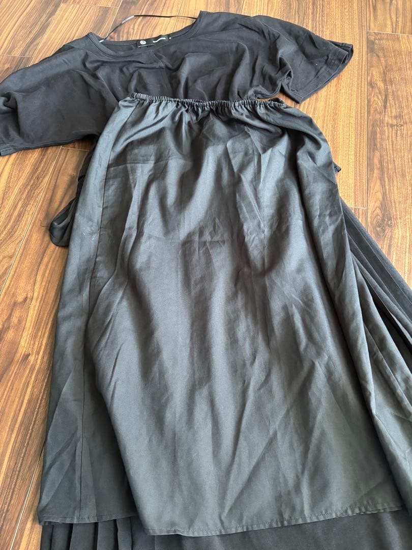 【美品】GU 黒半袖ロングワンピース GU✕UNDERCOVER — image 4