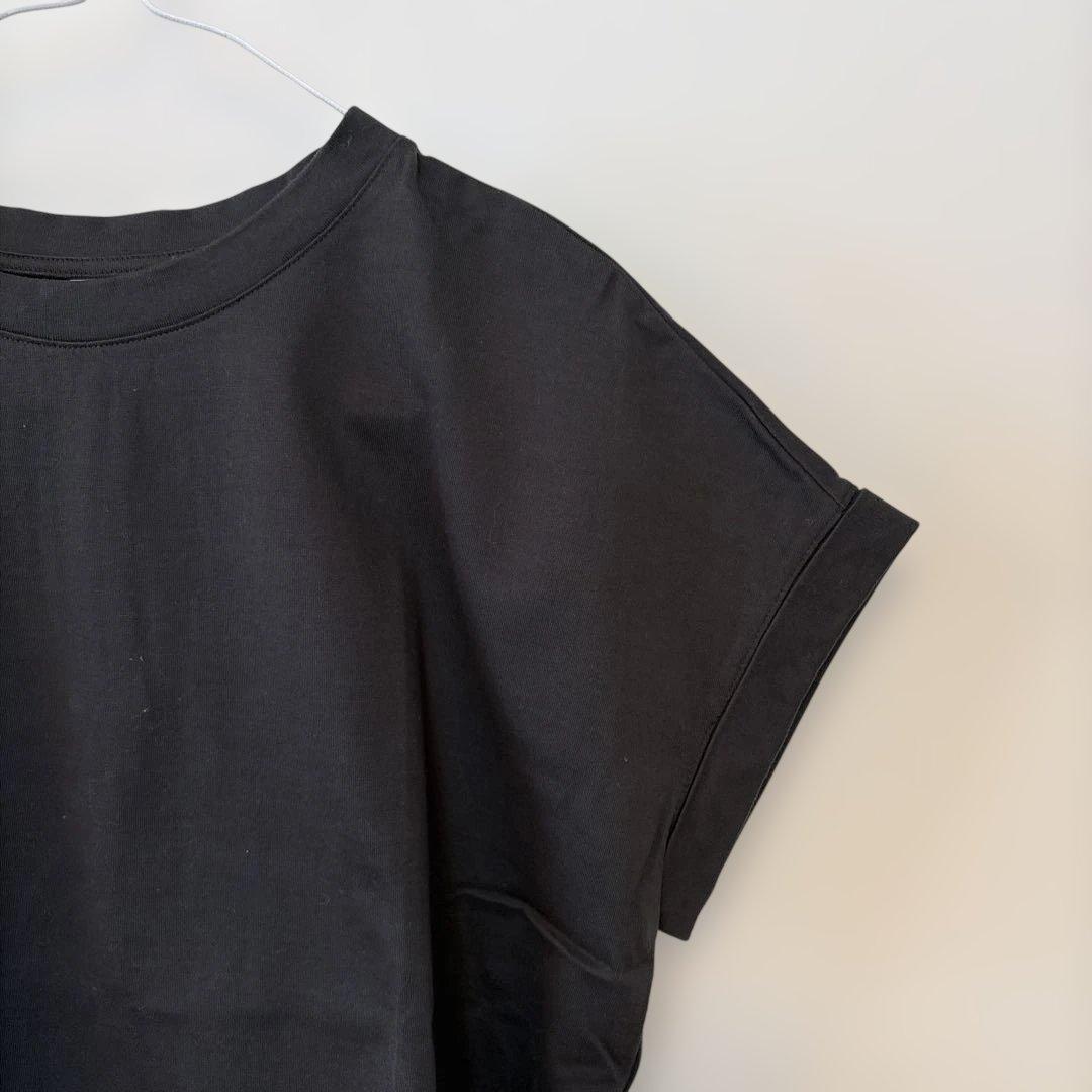 お値下げしました‼️新品‼️チャコールグレーTシャツ — image 2