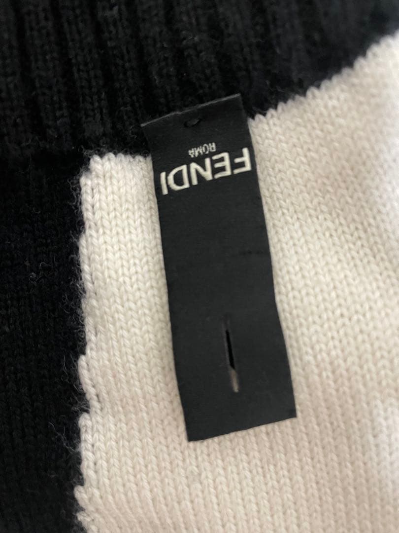【極美品】FENDI フェンディヴァージルウール ニットセーター 54 XXL⁠ — image 3