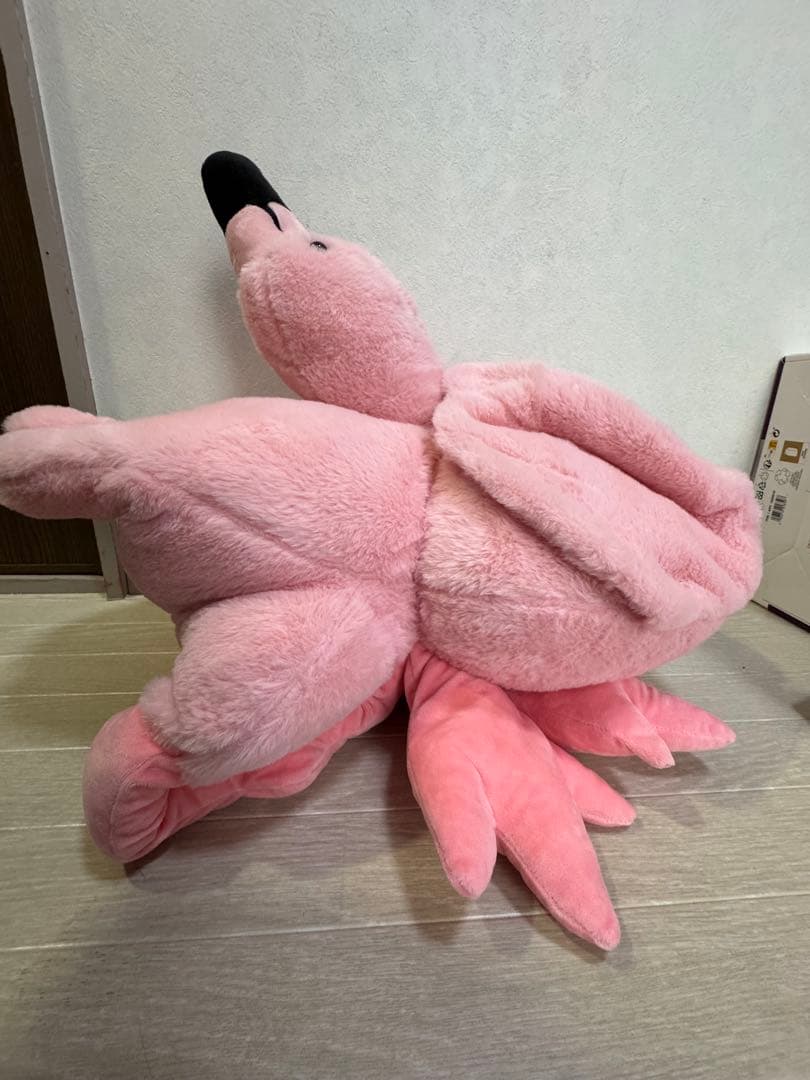 GiGO限定 爆でか！寝そべるフラミンゴぬいぐるみ — image 3