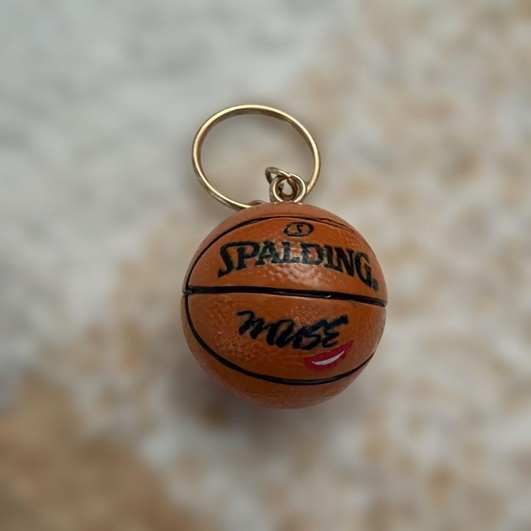 SPALDING MUSE バスケットボール キーホルダー — image 2